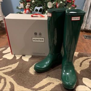 Hunter Original Tall Rain Boots 💚🌲